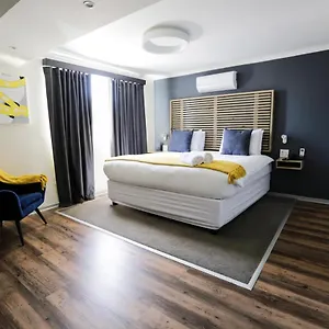 Hotel New National And Conference