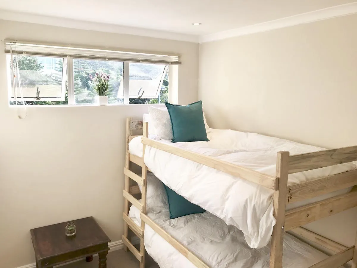 Hout Bay Breeze Otel Konukevi