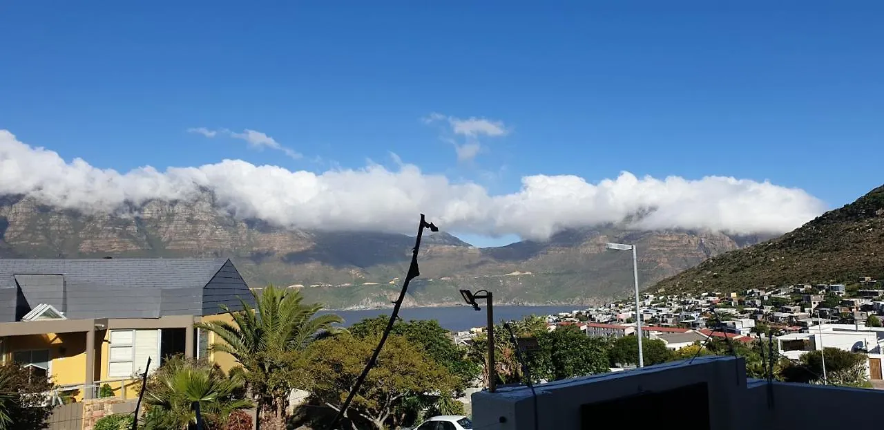 Hout Bay Breeze Otel Konukevi